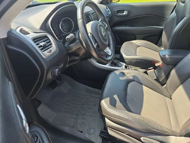 Used 2018 Black Jeep Latitude image 15