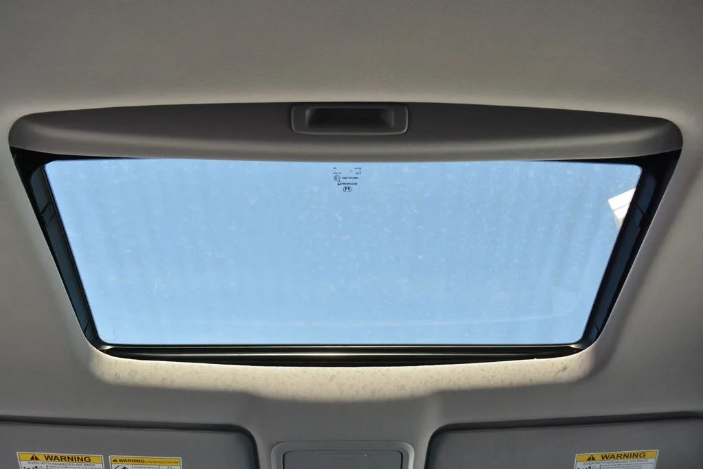New 2026 Platinum White Pearl Honda RTL image 12