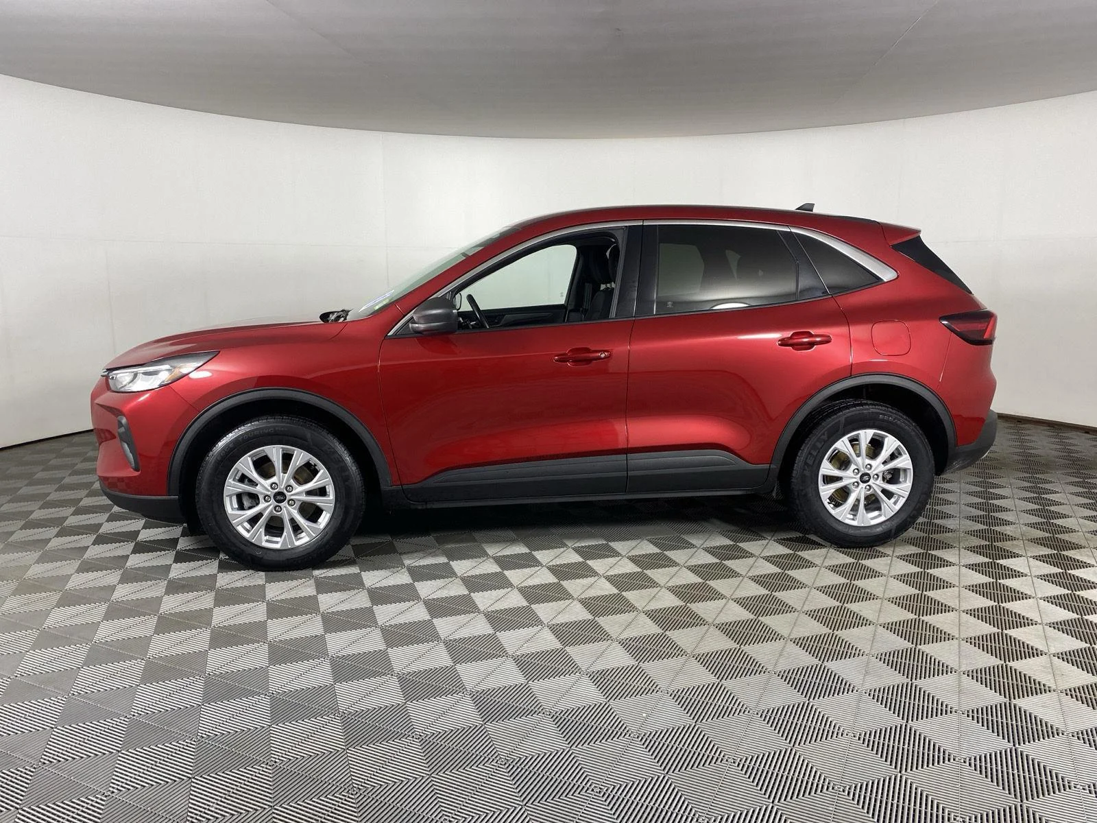 Used 2023 Rapid Red Metallic Tinted Clearcoat Ford Active image 7