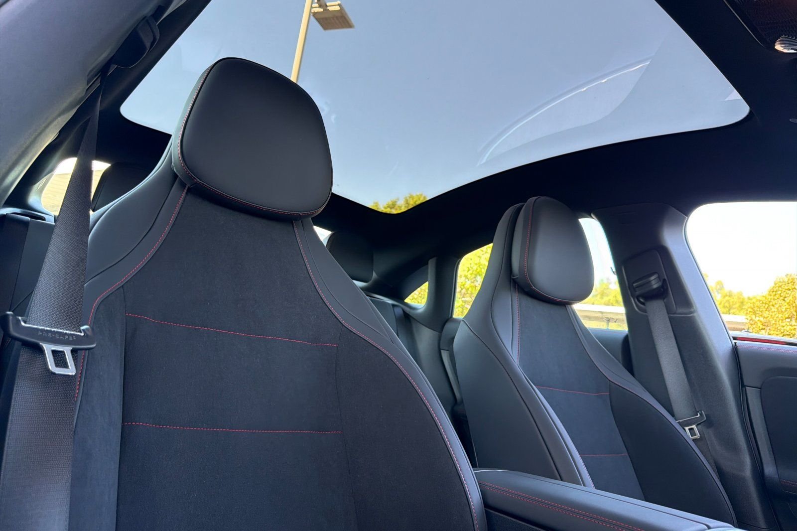 New 2027 MANUFAKTUR Alpine Grey Mercedes-Benz CLA 250+ image 3