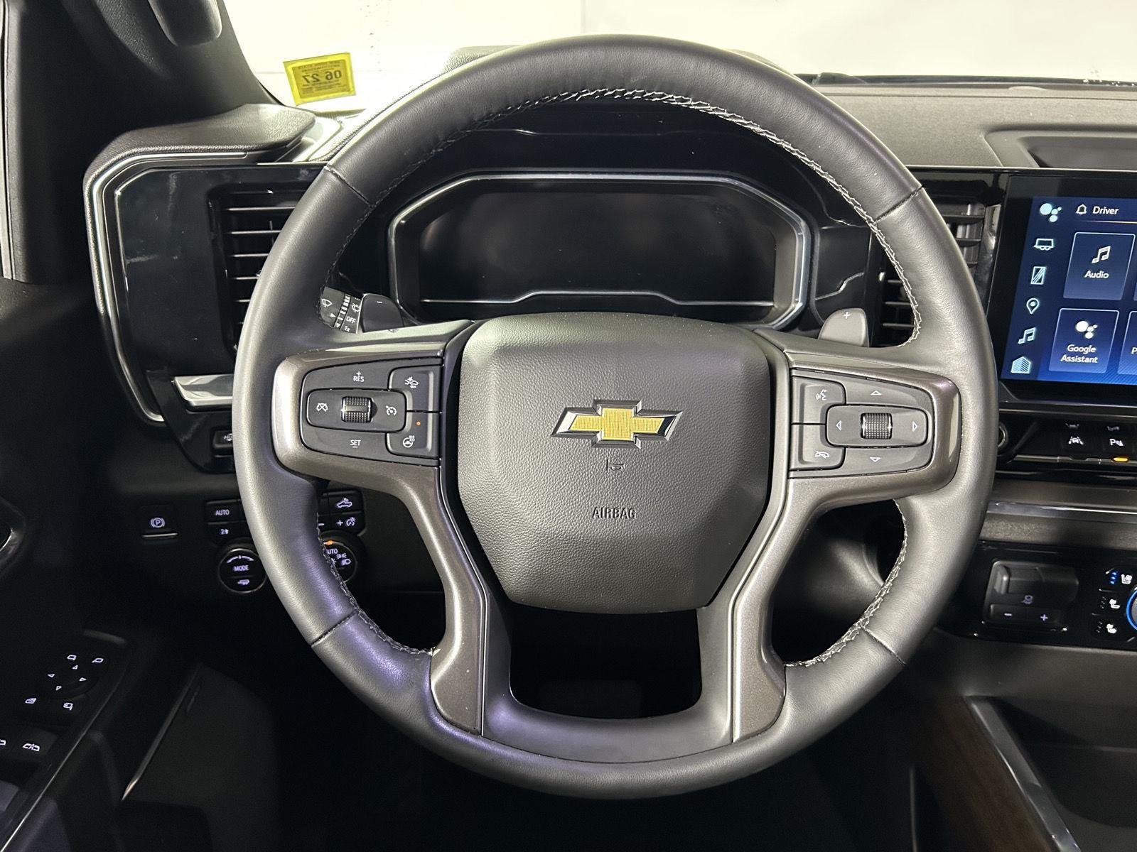 Used 2023 Black Chevrolet High Country image 34