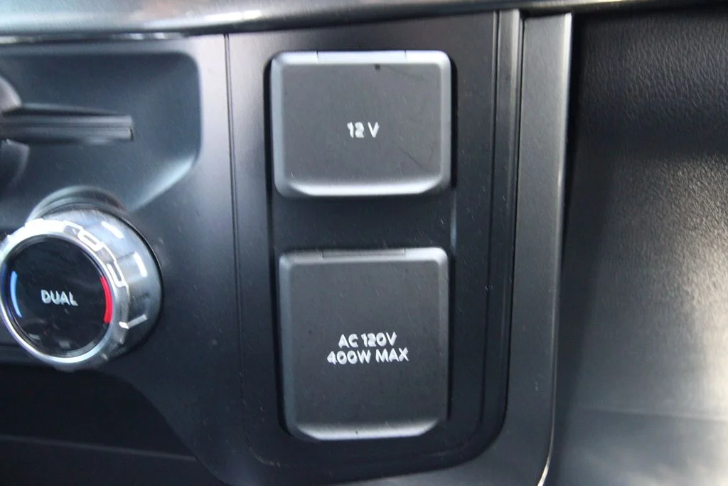 Used 2023  Ford XLT image 29
