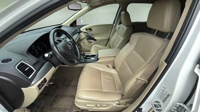 Used 2016  Acura Base image 20