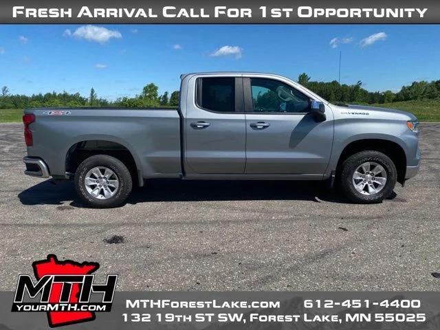 Used 2023 Gray Chevrolet LT image 1