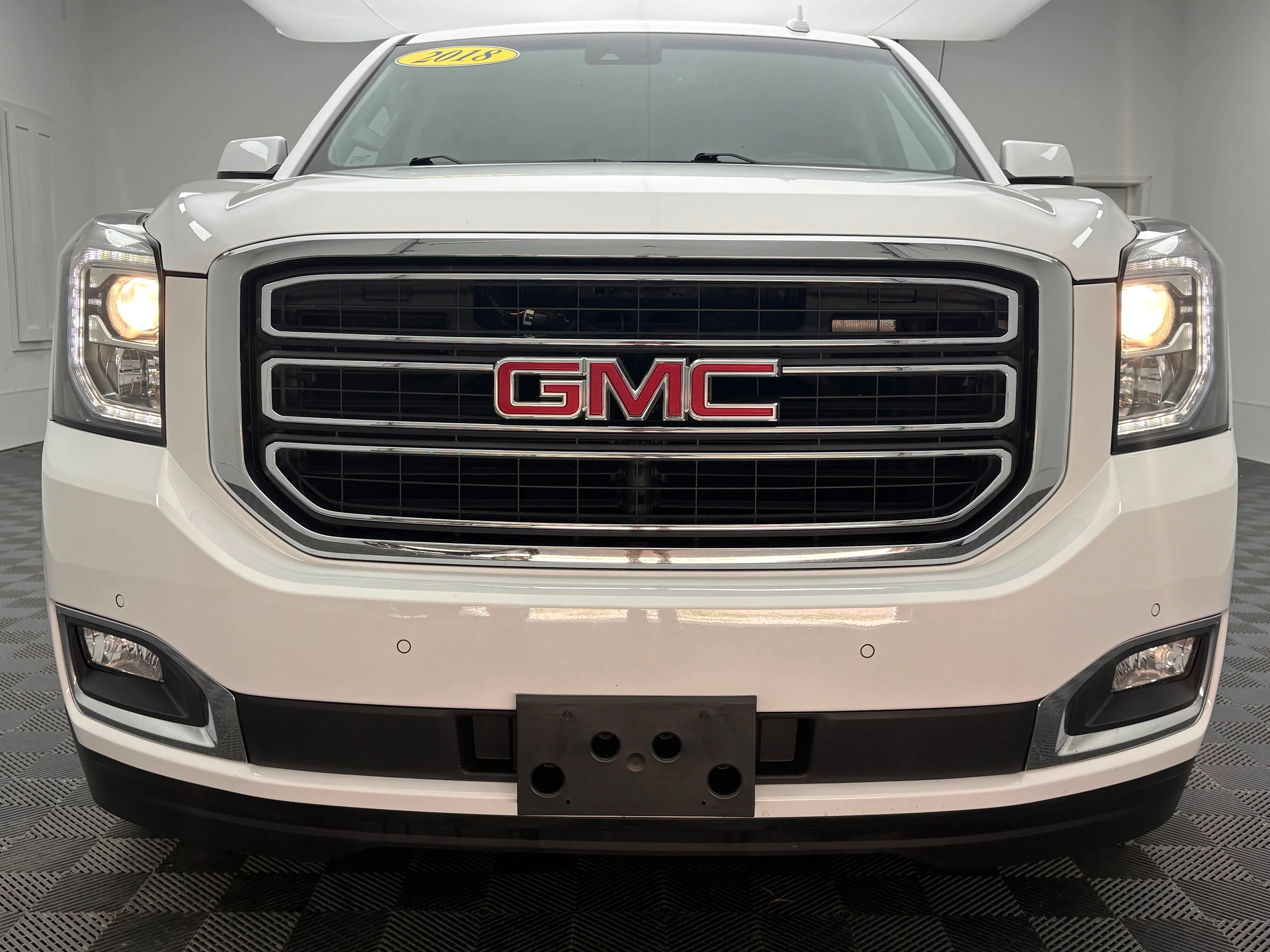 Used 2018 SUMMIT WHITE GMC SLT image 15