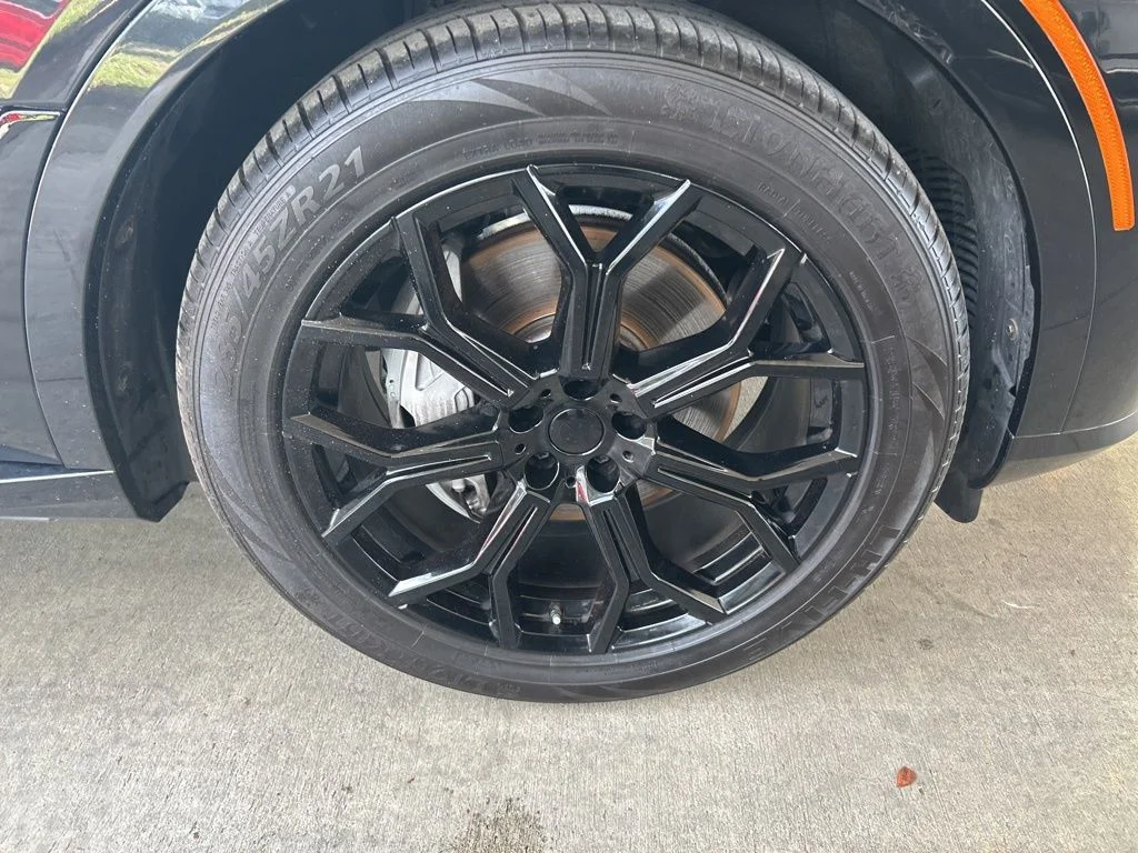 Used 2024 Black BMW xDrive40i image 28