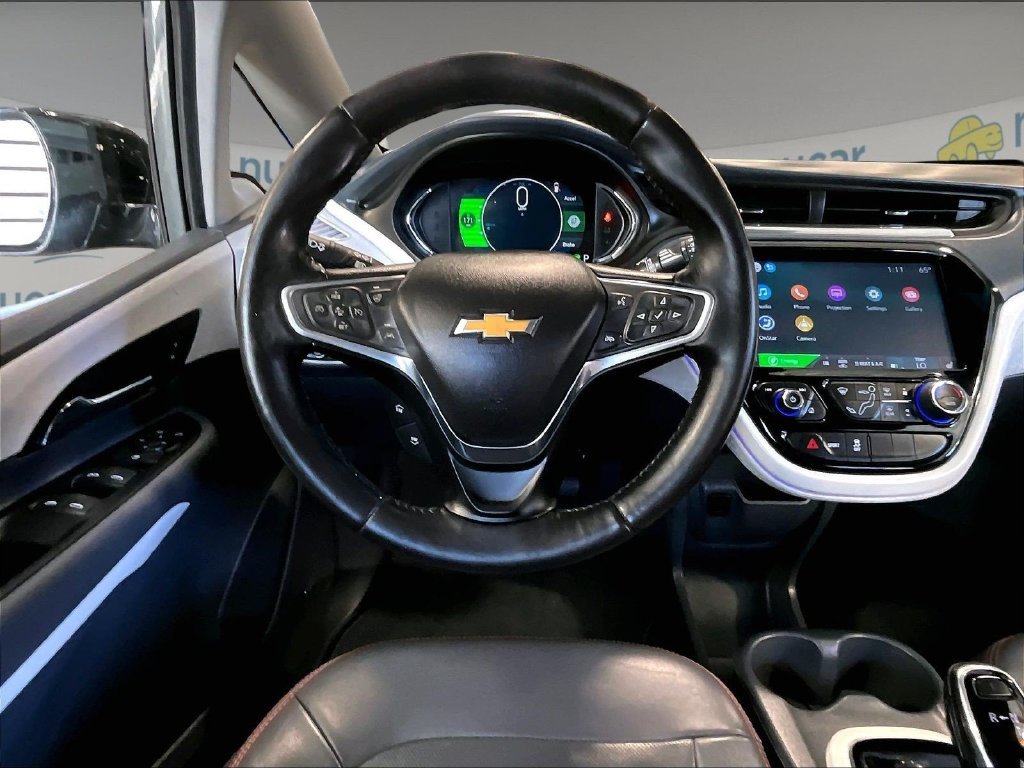 Used 2018 Gray Chevrolet Premier image 17