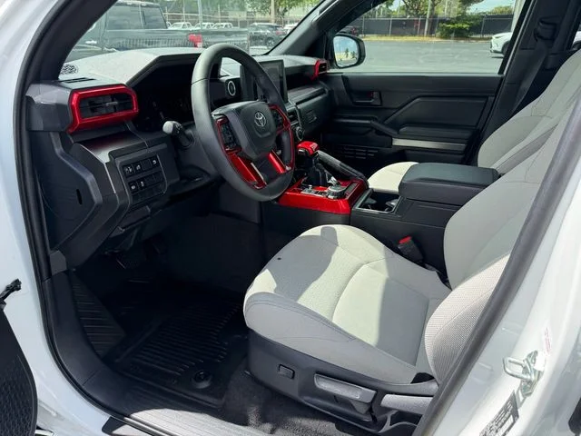 Used 2025 White Toyota SR5 image 11
