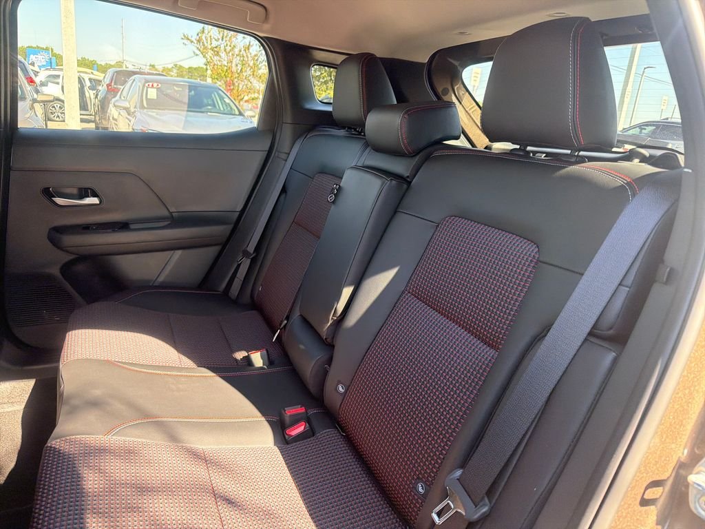 New 2026 Nissan Kicks SR 4D Sport Utility