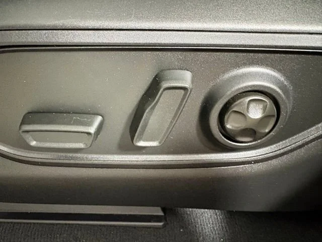 Used 2023 Bright White Clearcoat Jeep Altitude image 23