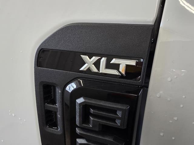 New 2026 Oxford White Ford F-250® XLT image 36