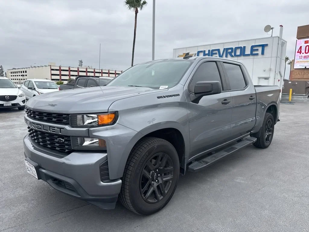 2022 Chevrolet Silverado 1500 Custom Crew Cab Short Box's photo