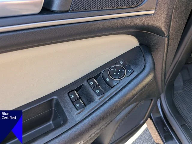 Used 2022 Black Ford SEL image 13