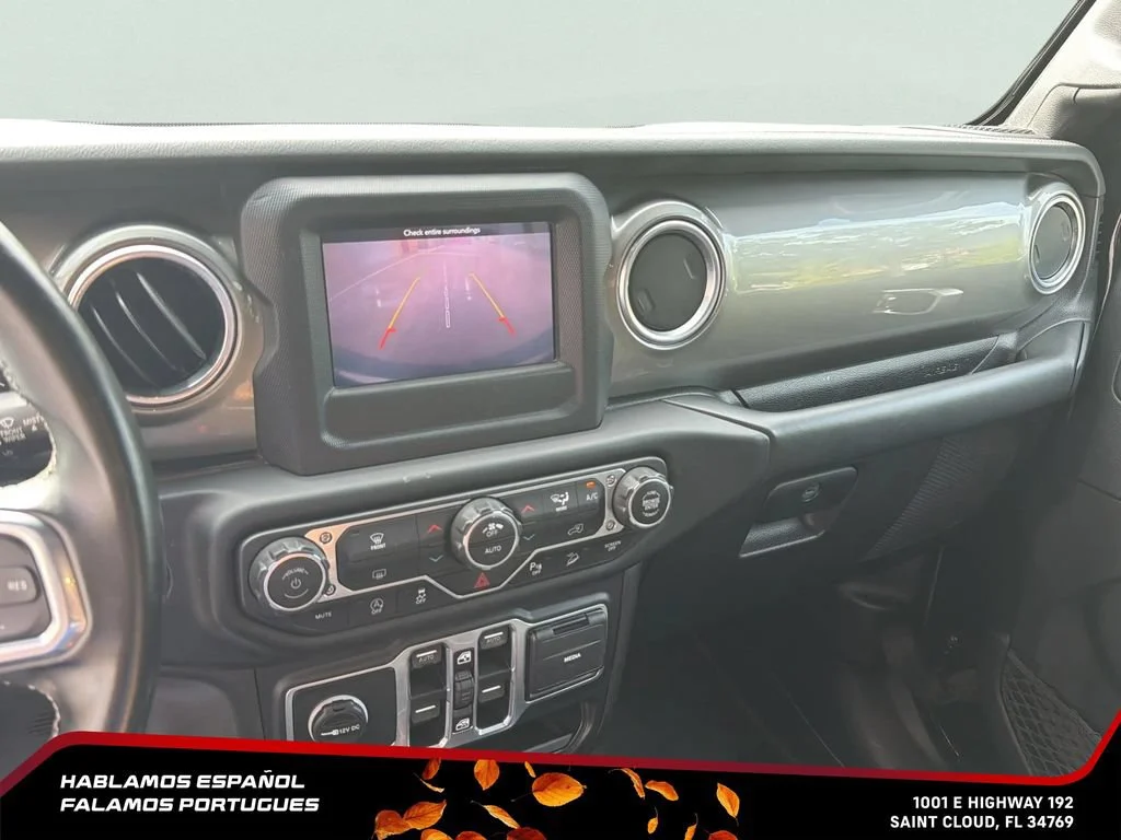Used 2019 Black Jeep Sahara 4x4 image 31