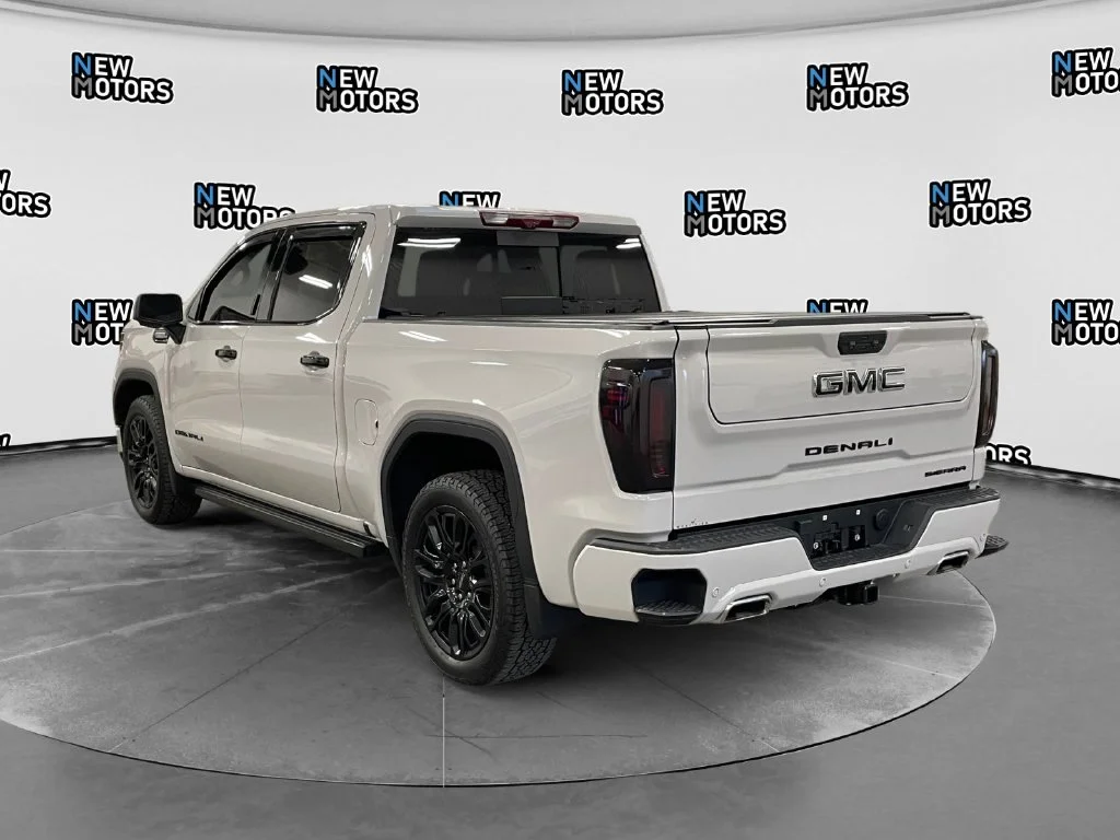 Used 2025 Titanium GMC Denali Ultimate image 3