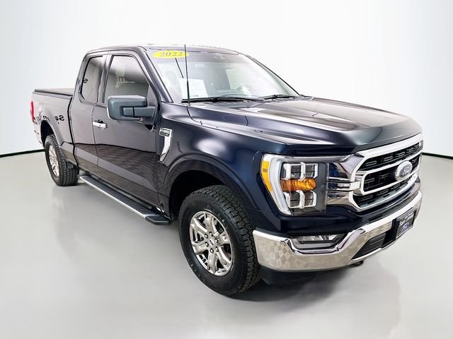 Used 2022 Blue Ford XLT image 1