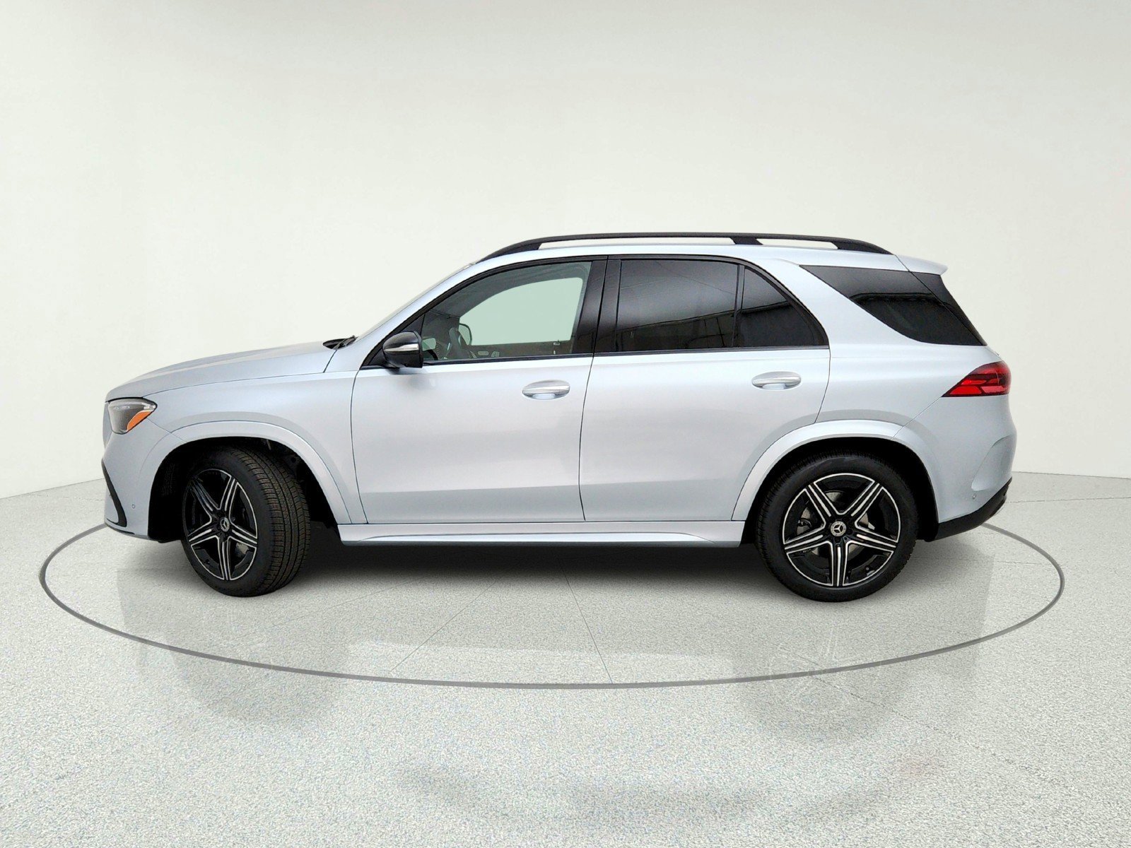 New 2026 Cirrus Silver Metallic Mercedes-Benz GLE 350 SUV image 35