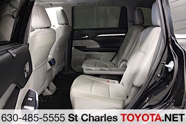 Certified Used 2018 MIDNIGHT BLACK METALLIC Toyota  image 15