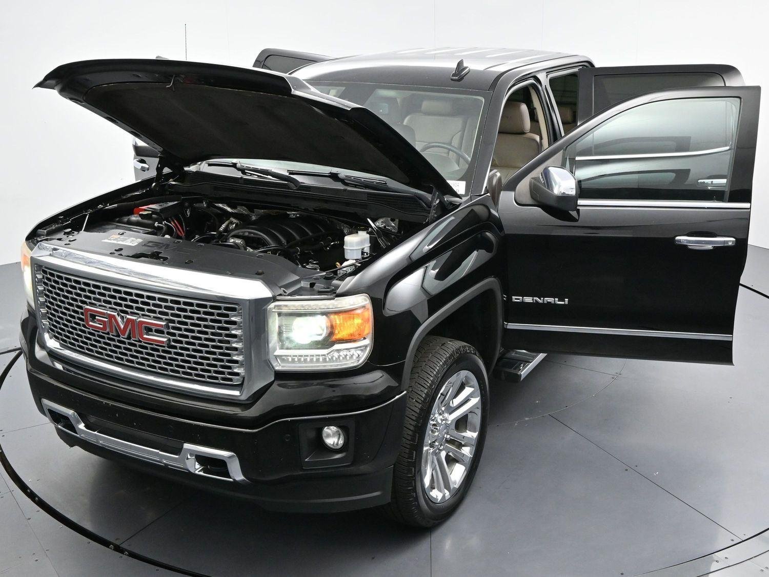 Used 2015 Onyx Black GMC Denali image 41
