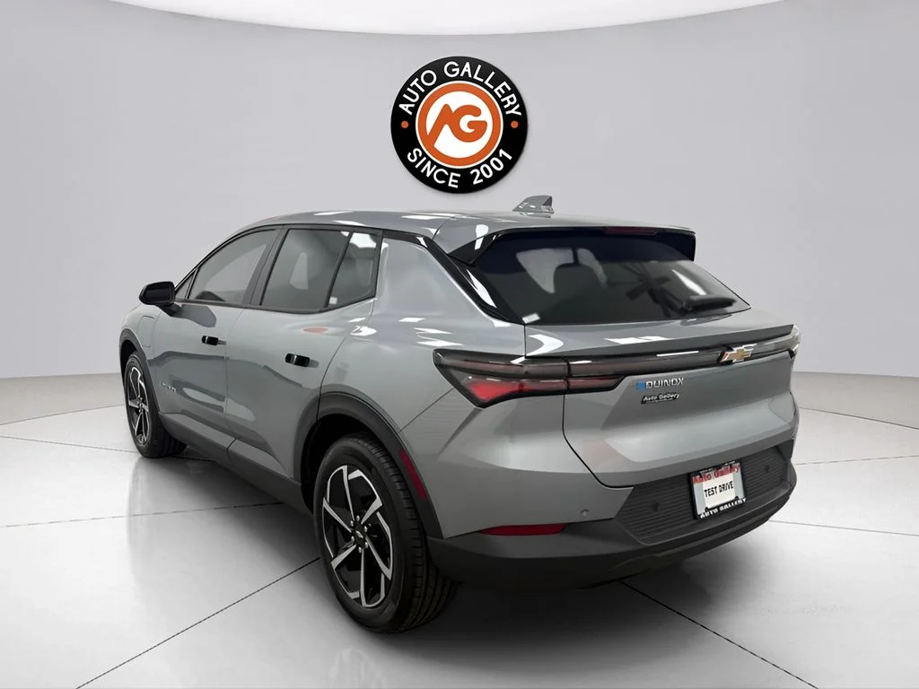 Used 2026 Gray Chevrolet LT image 5