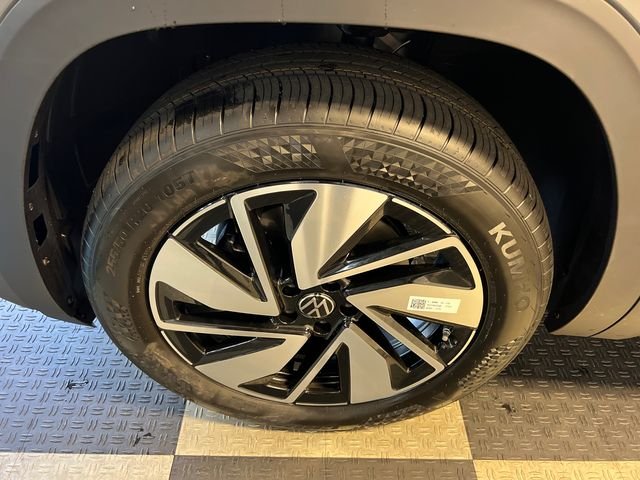 New 2026 Gray Volkswagen 2.0T SE w/Technology image 8