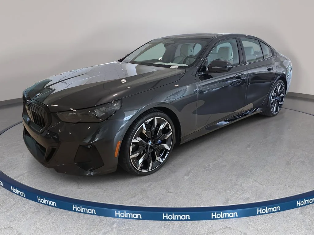 Used 2026 Dark Graphite Metallic BMW 530i xDrive image 1