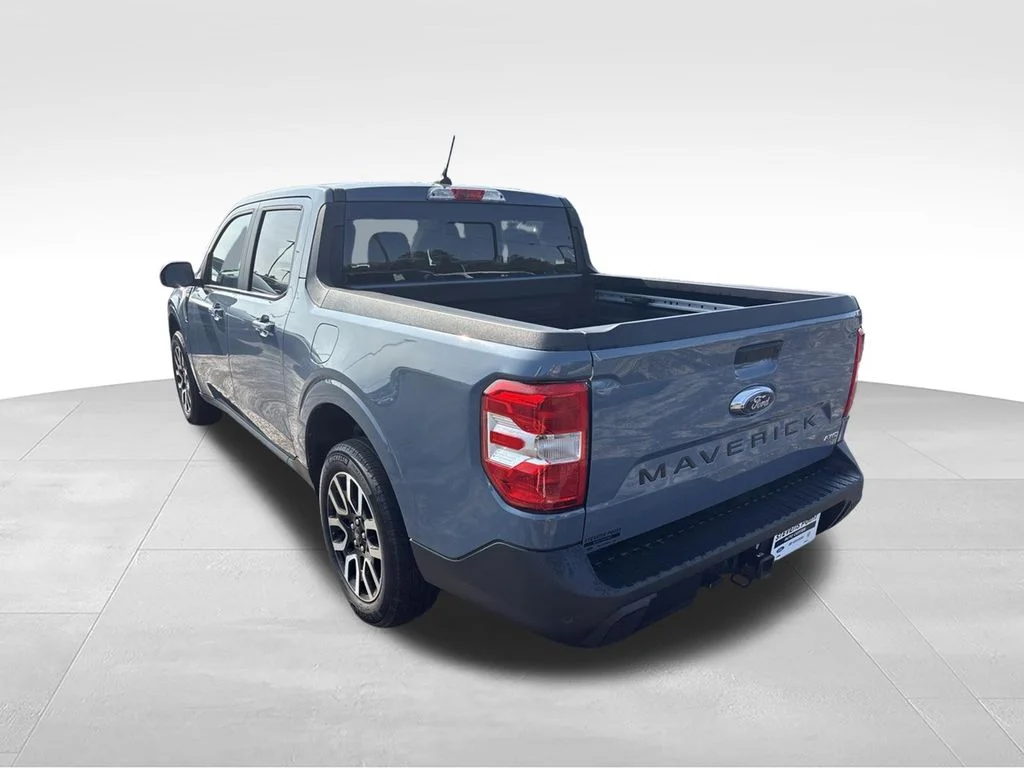 Used 2024 Azure Gray Metallic Tri-Coat Ford Lariat image 4