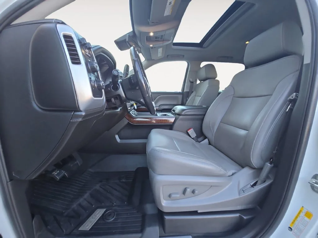 Used 2018 SUMMIT WHITE GMC SLT image 16