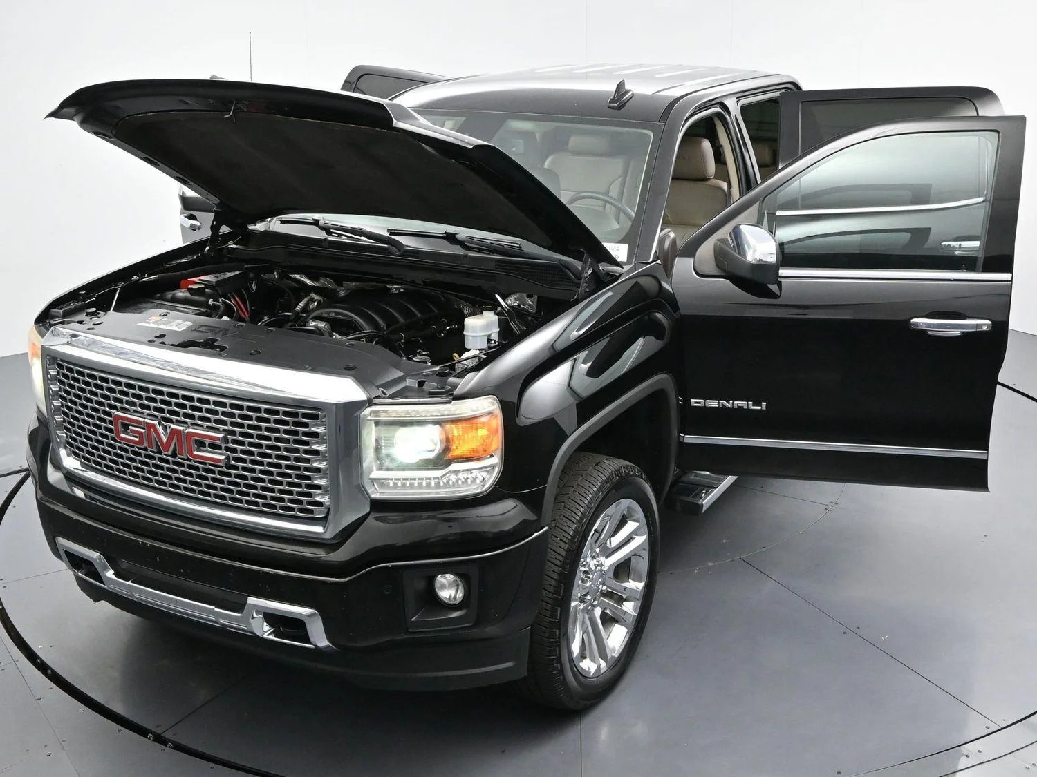 Used 2015 Onyx Black GMC Denali image 41