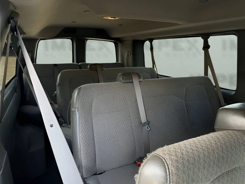 Used 2021 Summit White Chevrolet WT image 12