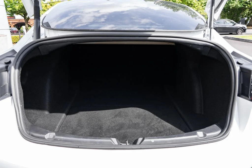 Used 2022 White Tesla Long Range image 8