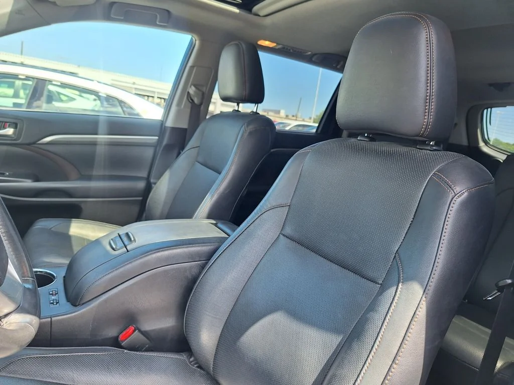 Used 2019 Black Toyota Limited image 10