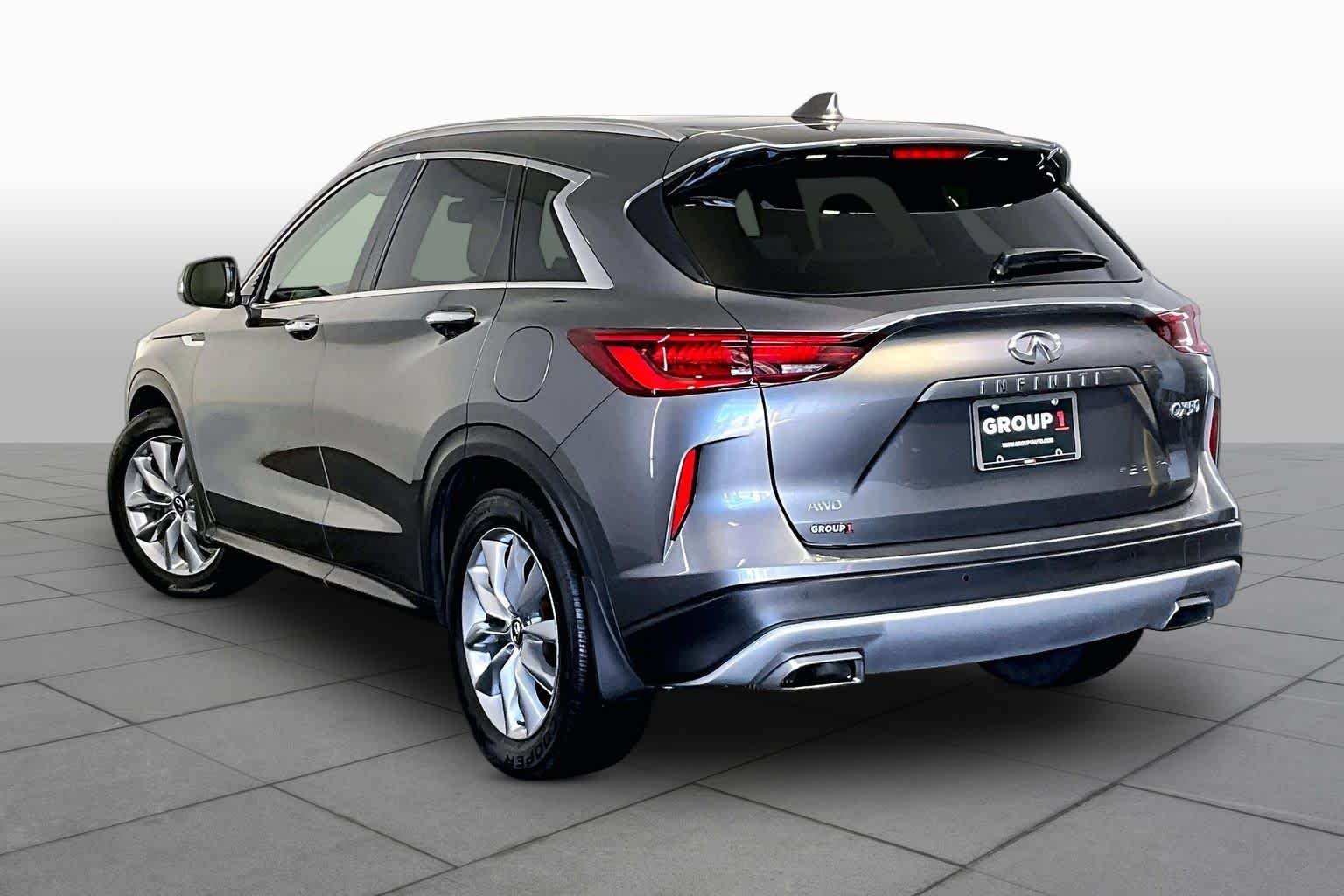 Used 2022 Graphite Shadow INFINITI ESSENTIAL image 12