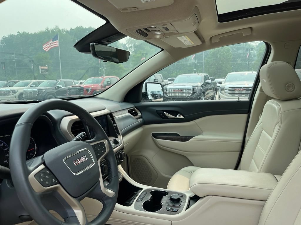 Used 2023 White Frost Tricoat GMC Denali image 18