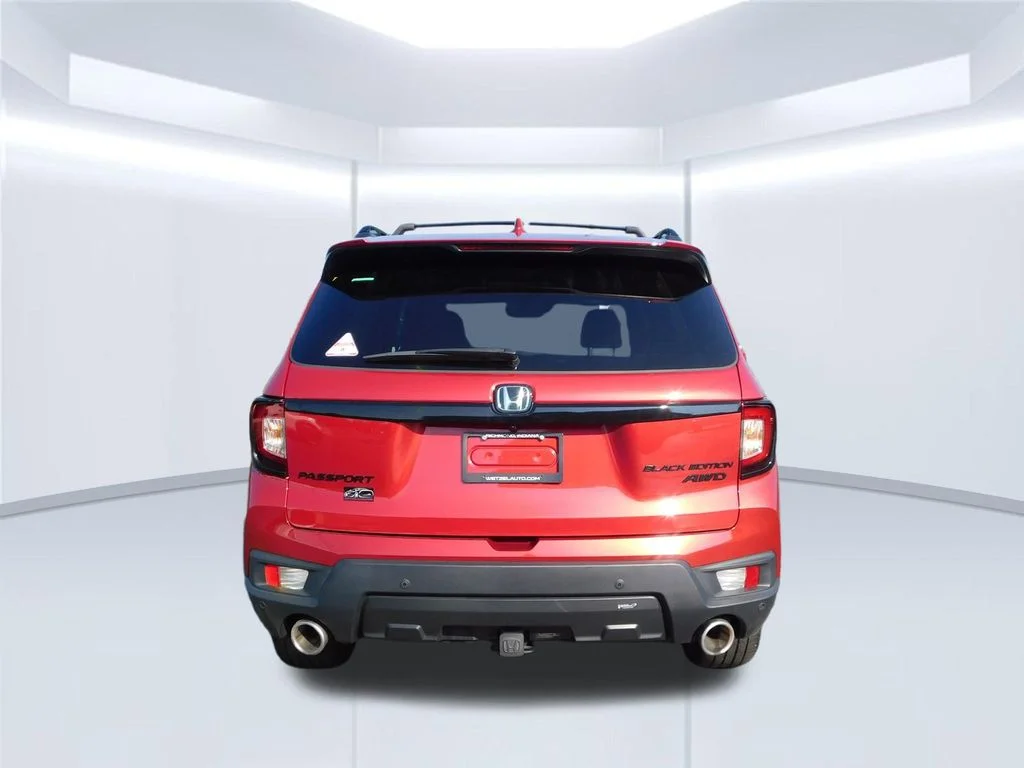 Used 2025 Red Honda Black Edition image 4