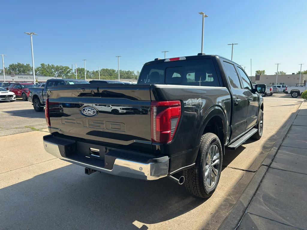 New 2026 Agate Black Metallic Ford XLT image 10