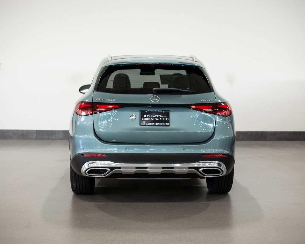 New 2026 Verde Silver Metallic Mercedes-Benz GLC 300 image 11