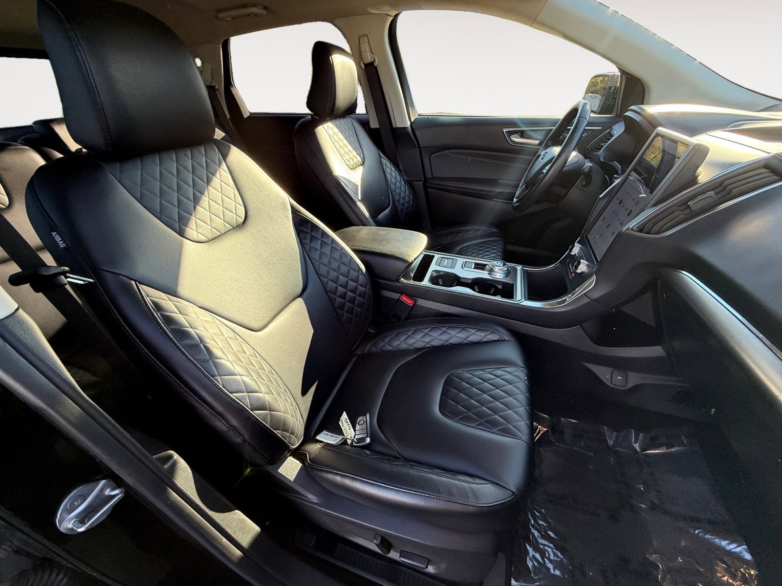 Used 2023 Black Metallic Ford Titanium image 19