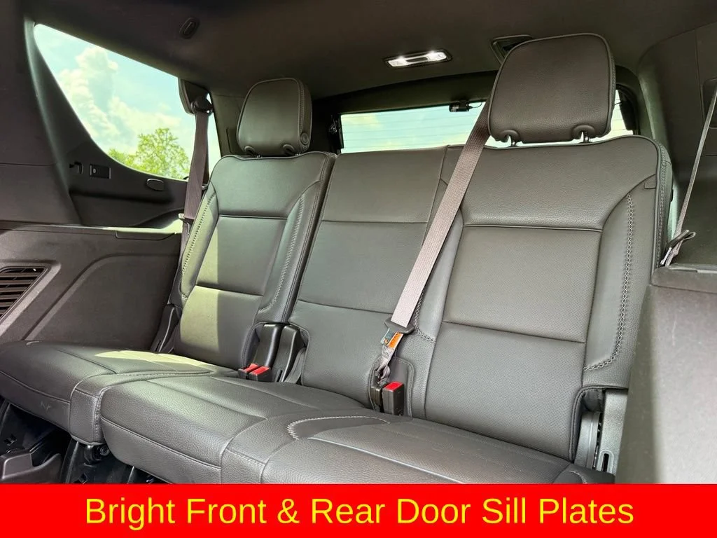 Used 2023 SUMMIT WHITE GMC Denali image 28