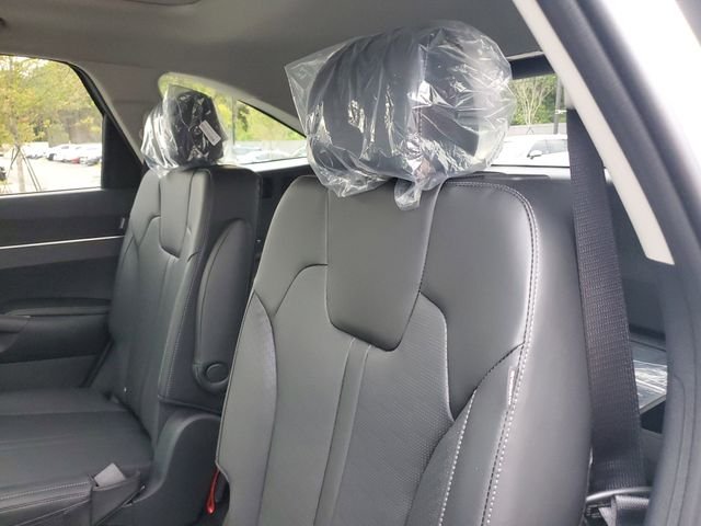 New 2026 Ivory Kia EX image 13