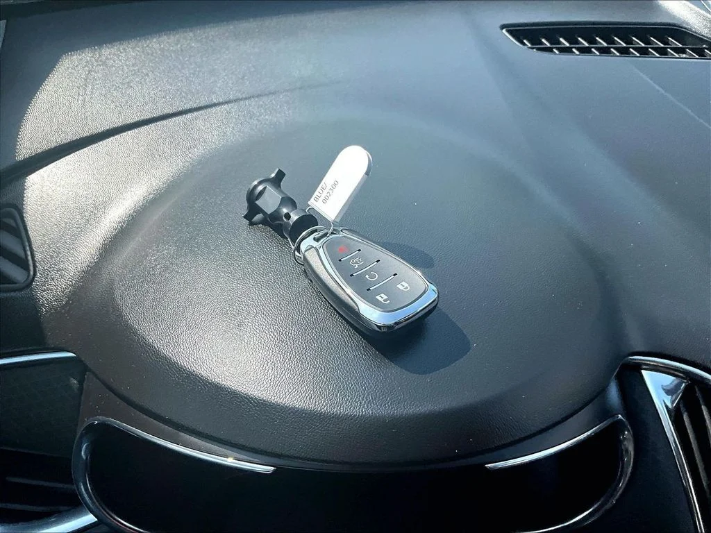 Used 2020 Blue Chevrolet LT image 12