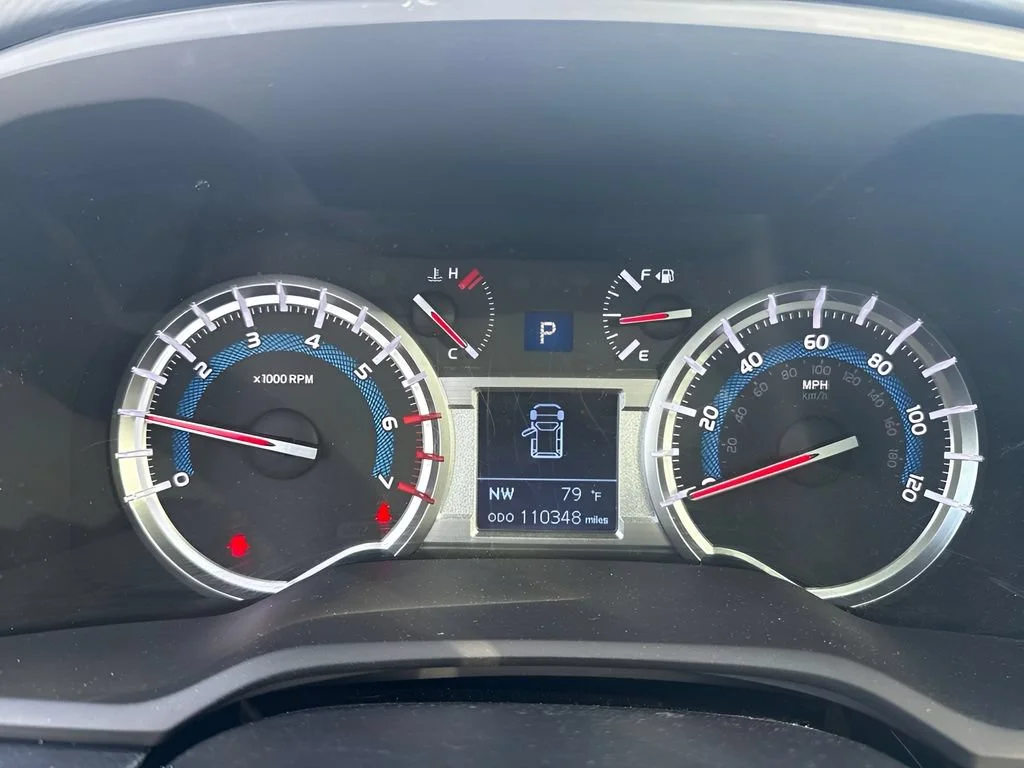 Used 2018  Toyota SR5 image 10