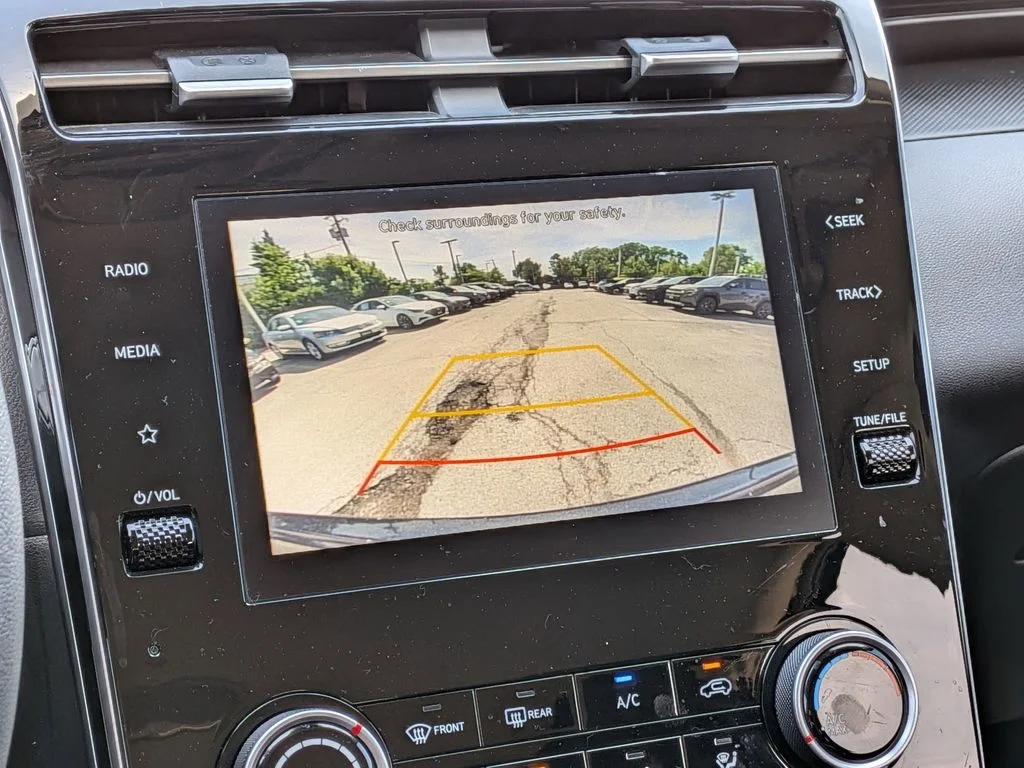 Used 2022 Gray Hyundai SEL image 18