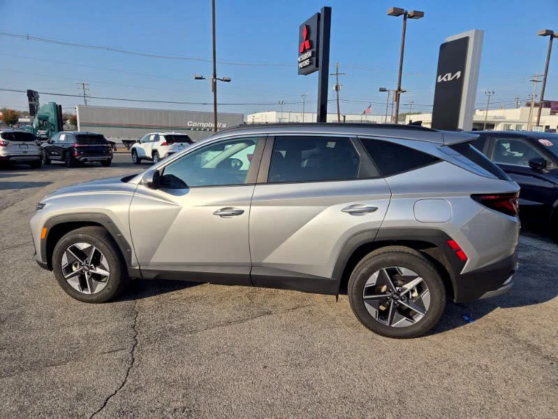 Used 2026 Silver Hyundai SEL image 8