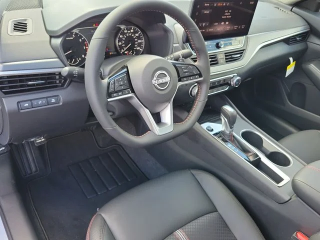 New 2026 Gray Sky Pearl / Super Black Two-tone Nissan SR image 19