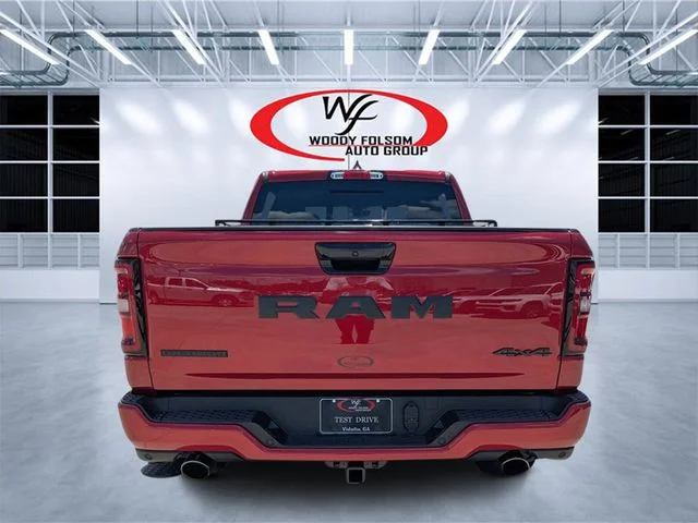 New 2026 Molten Red Pearl-Coat Exterior Paint RAM Big Horn/Lone Star image 4