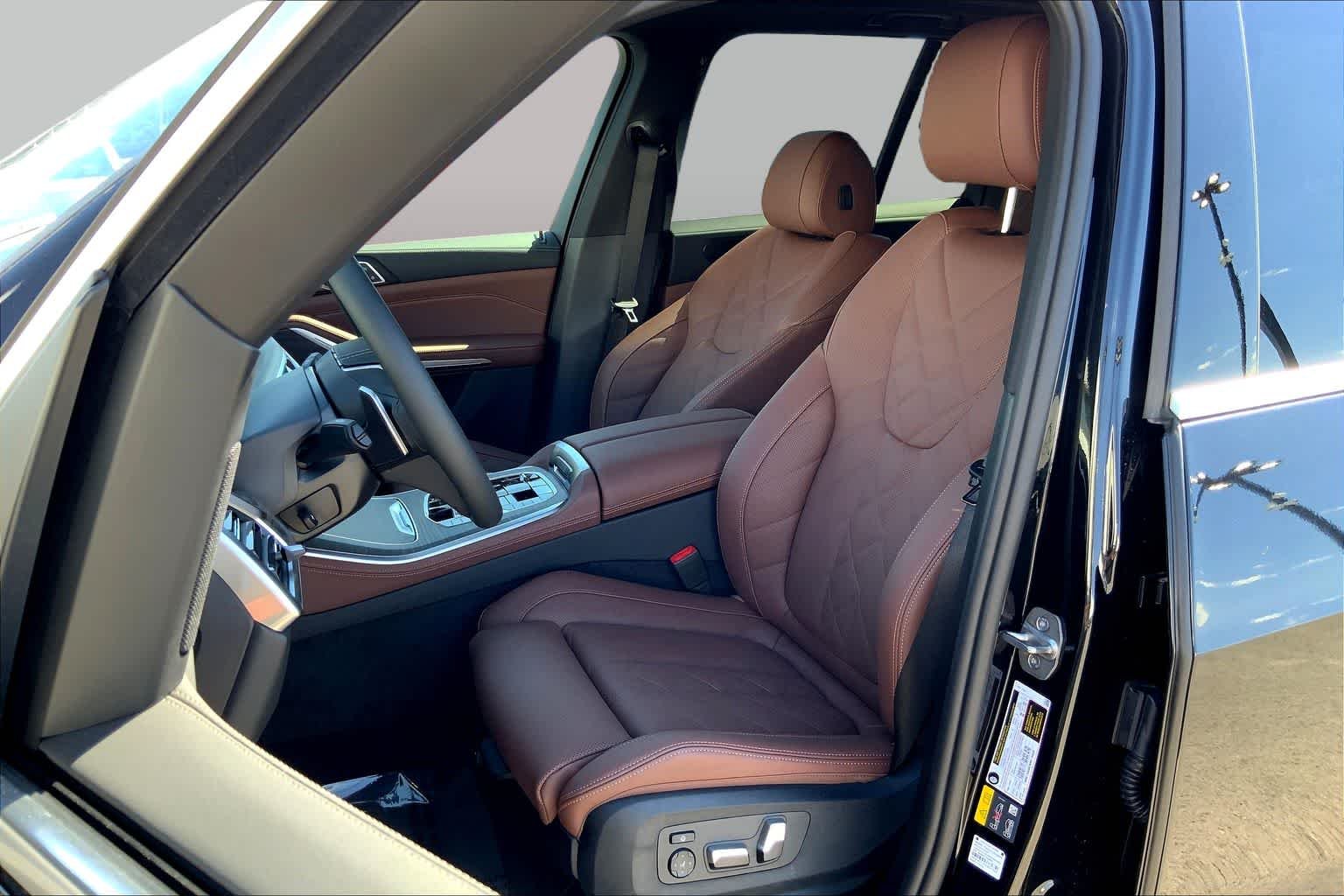 2026 BMW X5 50e - Photo 9