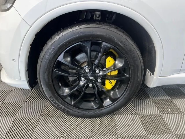 Used 2020 White/off-white Dodge R/T image 10
