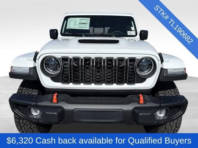 New 2026 Bright White Clear-Coat Exterior Paint Jeep Mojave X image 2