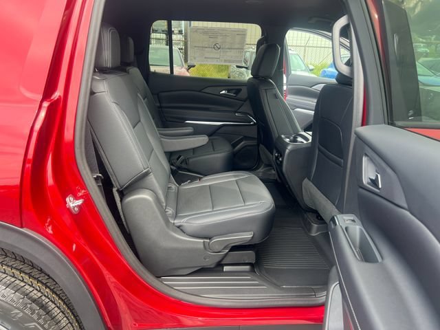 2027 Chevrolet Traverse LT - Photo 31